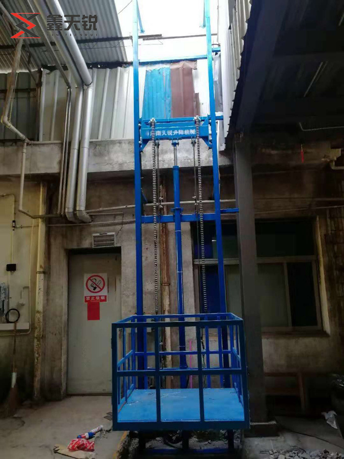 乐东导轨式升降货梯